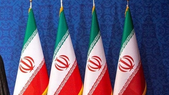 ایران نے اسرائیل اور امریکہ کی دھمکی کو کیا درکنار، جوہری تنصیبات کے پاس ’فضائی قوت دفاع کی مشق‘ شروع