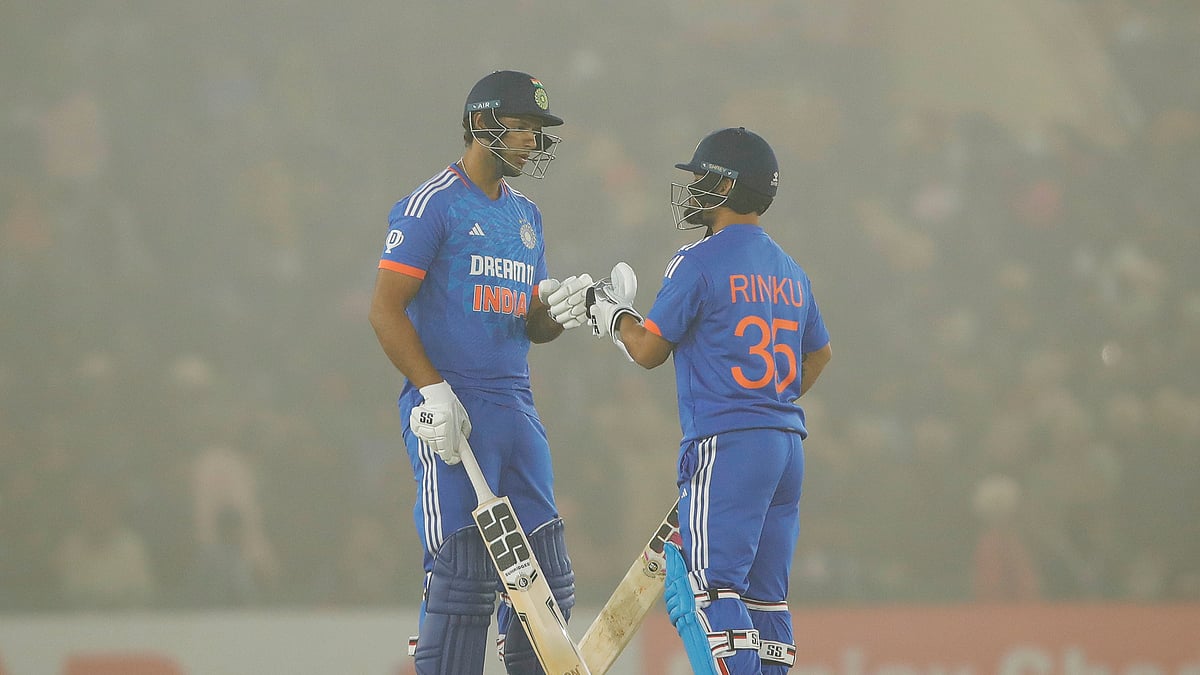 <div class="paragraphs"><p>شیوم دوبے اور رنکو سنگھ، تصویر @bcci</p></div>