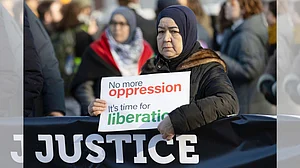 اسرائیل غزہ میں نسل کشی کی کارروائیوں کو روکنے کے لیے اقدامات کرے: عالمی عدالتِ انصاف