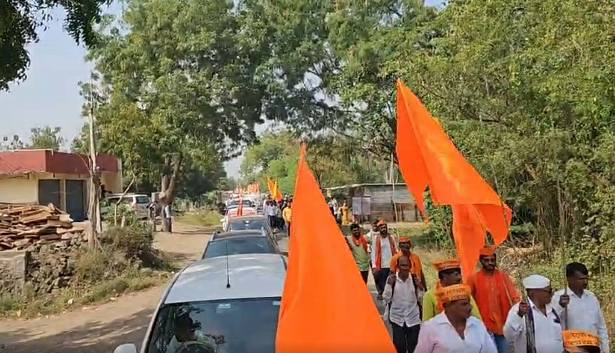 مراٹھا ریزرویشن کے لیے ہزاروں حامیوں کے ساتھ منوج جرانگے پاٹل کا 'ممبئی مارچ' شروع