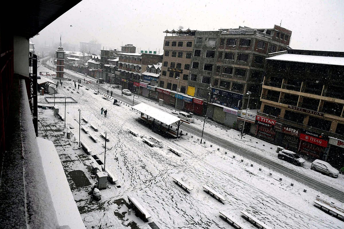 کشمیر میں ٹھٹھرتی سردیوں کا زور جاری، پہلگام میں شبانہ درجہ حرارت منفی 11 ڈگری سینٹی گریڈ ریکارڈ