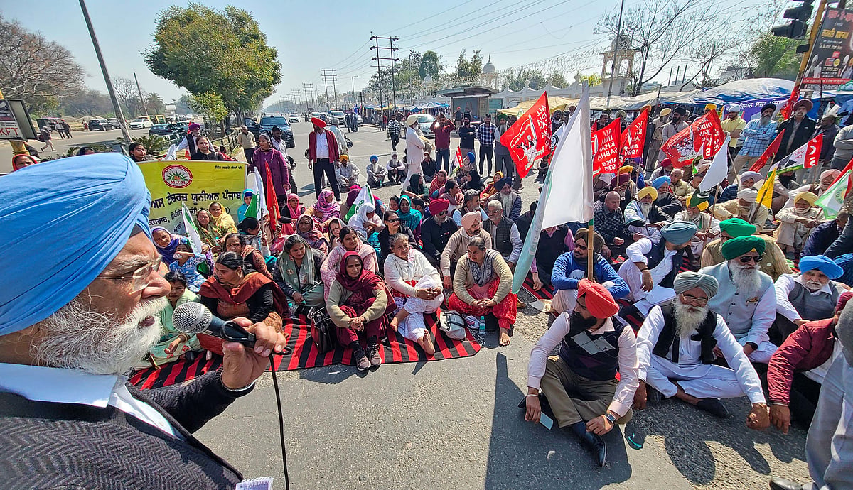 کسان تحریک: سنیوکت کسان مورچہ کا 21 فروری کو سیاہ پرچم کے ساتھ احتجاج کا اعلان