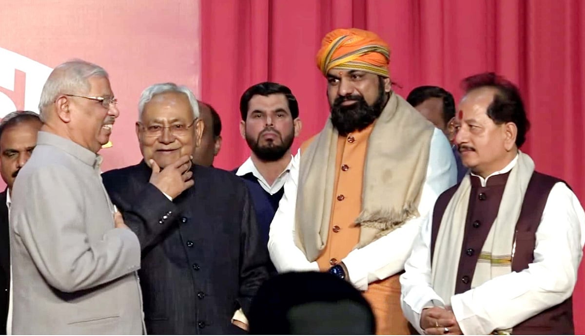 نتیش کمار کے وزراء میں قلمدانوں کی تقسیم، سمراٹ چودھری کو خزانہ، وجے سنہا کو سڑک تعمیر کی ذمہ داری