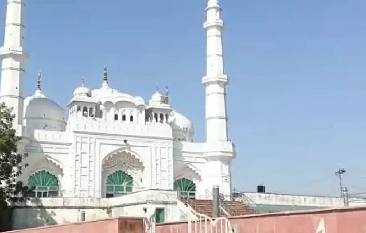 کیا ’ٹیلے والی مسجد‘ دراصل ’لکشمن ٹیلہ‘ ہے؟ مسلم فریق کو لگا جھٹکا، عدالت ہندو فریق کی عرضی پر سماعت کو تیار