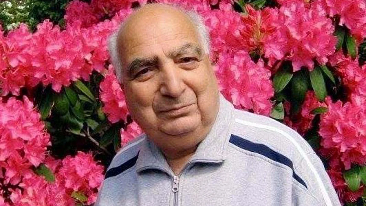 <div class="paragraphs"><p>فاروق نازکی /&nbsp;</p></div>