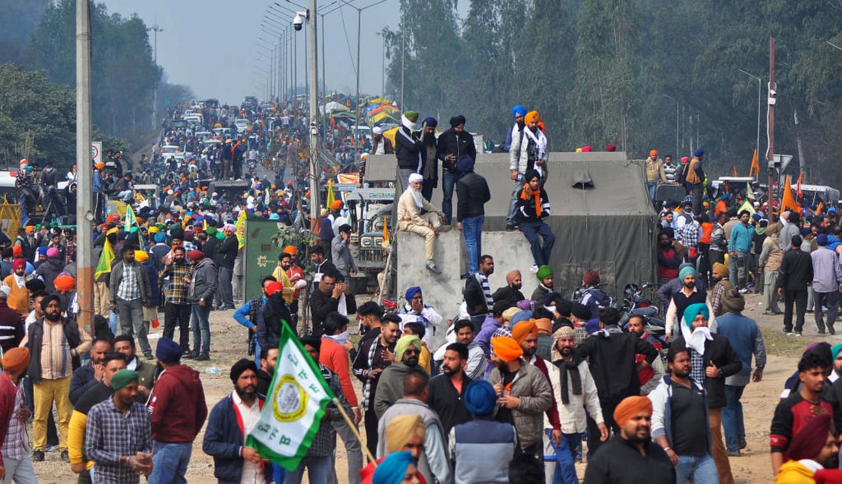 کسان تحریک: شمبھو بارڈر پر موجود کسانوں کی آج پھر دہلی کی جانب مارچ کی تیاری، ہریانہ میں انٹرنیٹ سروس معطل