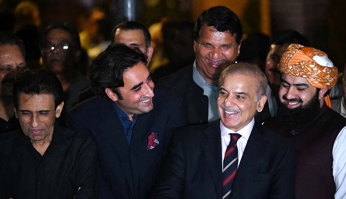 پاکستان میں سیاسی اتحاد کا نیا دور، پیپلز پارٹی اور مسلم لیگ ن کا حکومت سازی کا اعلان