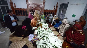 <div class="paragraphs"><p>پاکستان انتخابات / Getty Images</p></div>
