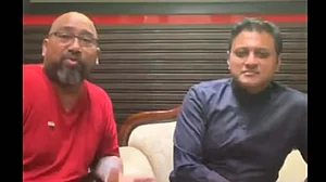 ممبئی: ادھو ٹھاکرے گروپ کے لیڈر کا ’فیس بک لائیو‘ کے دوران قتل، ملزم نے خود کو بھی گولی مار لی