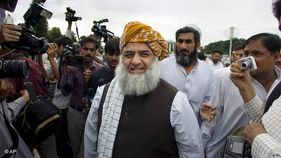 مولانا کے انکشافات کے مقاصد کیا ہیں؟