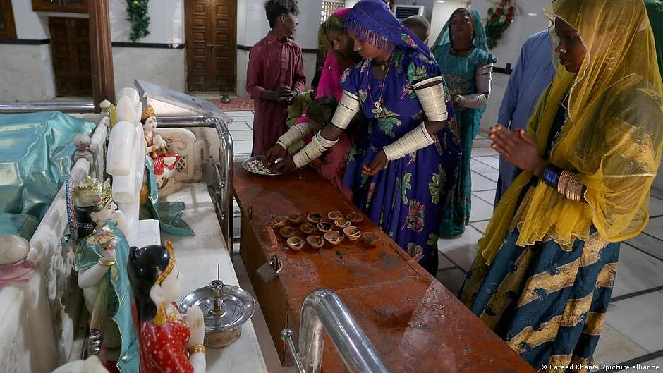 پاکستان میں نچلی ذات کے ہندو مناسب نمائندگی سے محروم کیوں؟