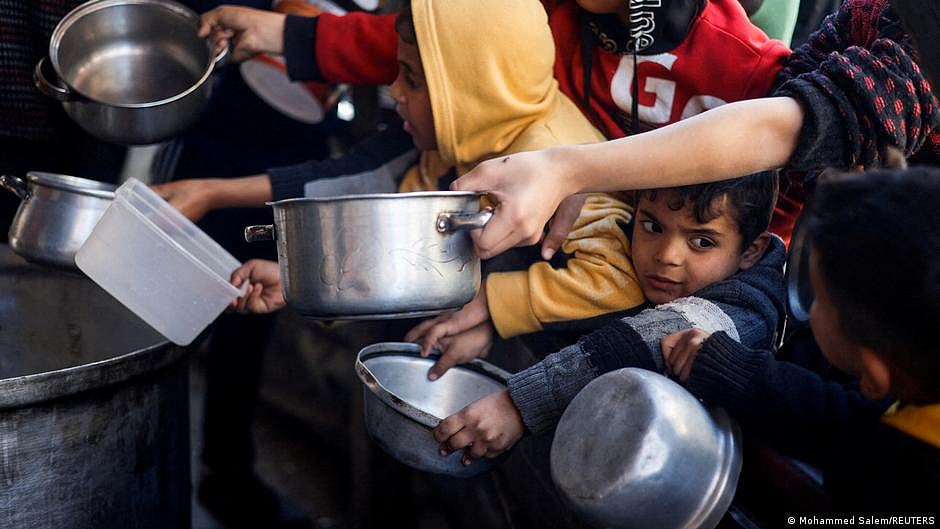 جنگ زدہ غزہ پٹی میں انسانی بحران کی تازہ ترین صورت حال