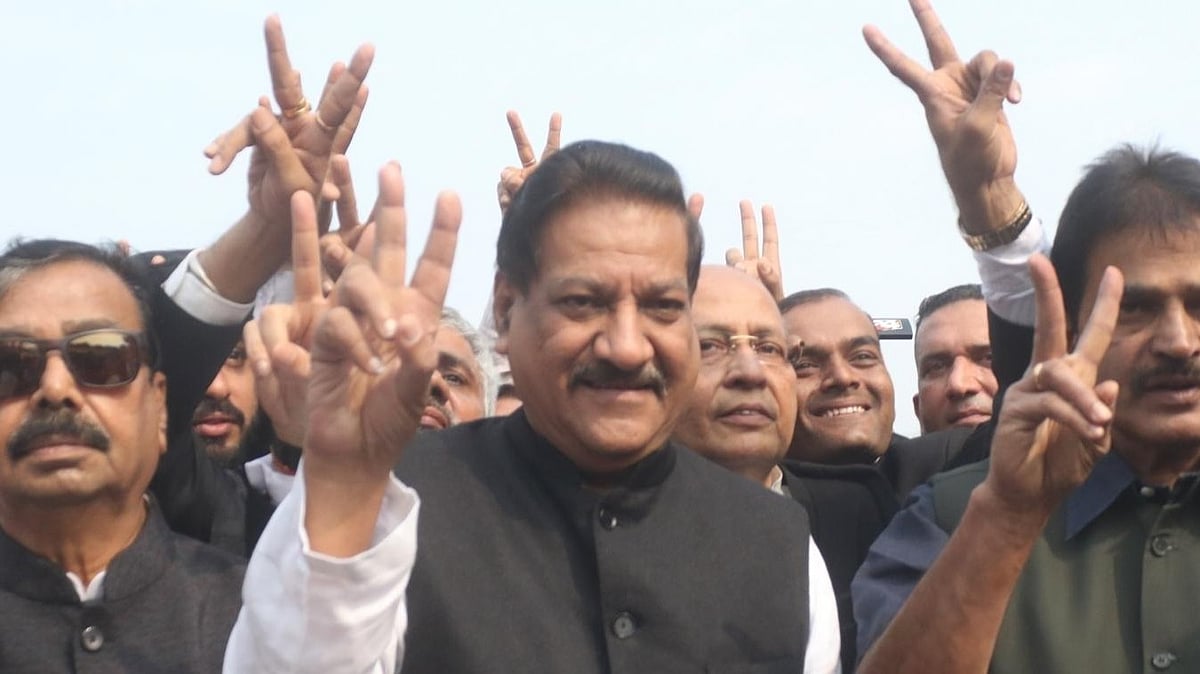 بی جے پی اپنے نعرے '370 پار' کے ذریعے آئین بدلنا چاہتی ہے: چوہان
