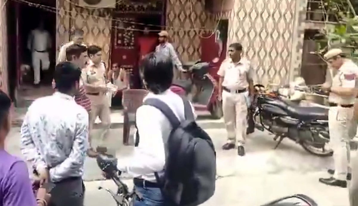 دہلی میں خاتون کا گولی مار کر قتل، نابالغ لڑکے پر الزام