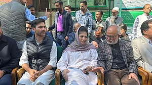 جموں و کشمیر: پی ڈی پی کے امیدواروں کا اعلان، محبوبہ مفتی اننت ناگ سے لڑیں گی الیکشن