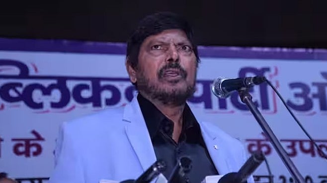 ’میں الیکشن لڑنا چاہتا تھا‘، شرڈی سے ٹکٹ نہ ملنے پر رام داس اٹھاولے کا چھلکا درد