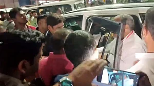 بریلی میں بی جے پی کارکنوں میں پارٹی امیدوار کے خلاف ناراضگی، ریاستی صدر کے سامنے نعرے بازی، اکھلیش یادو نے کیا طنز