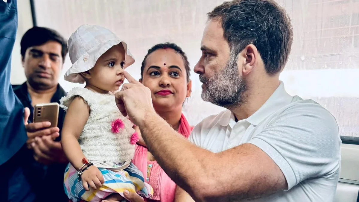 <div class="paragraphs"><p>راہل گاندھی میٹرو میں / تصویر: ’ایکس‘&nbsp;RahulGandhi@</p></div>