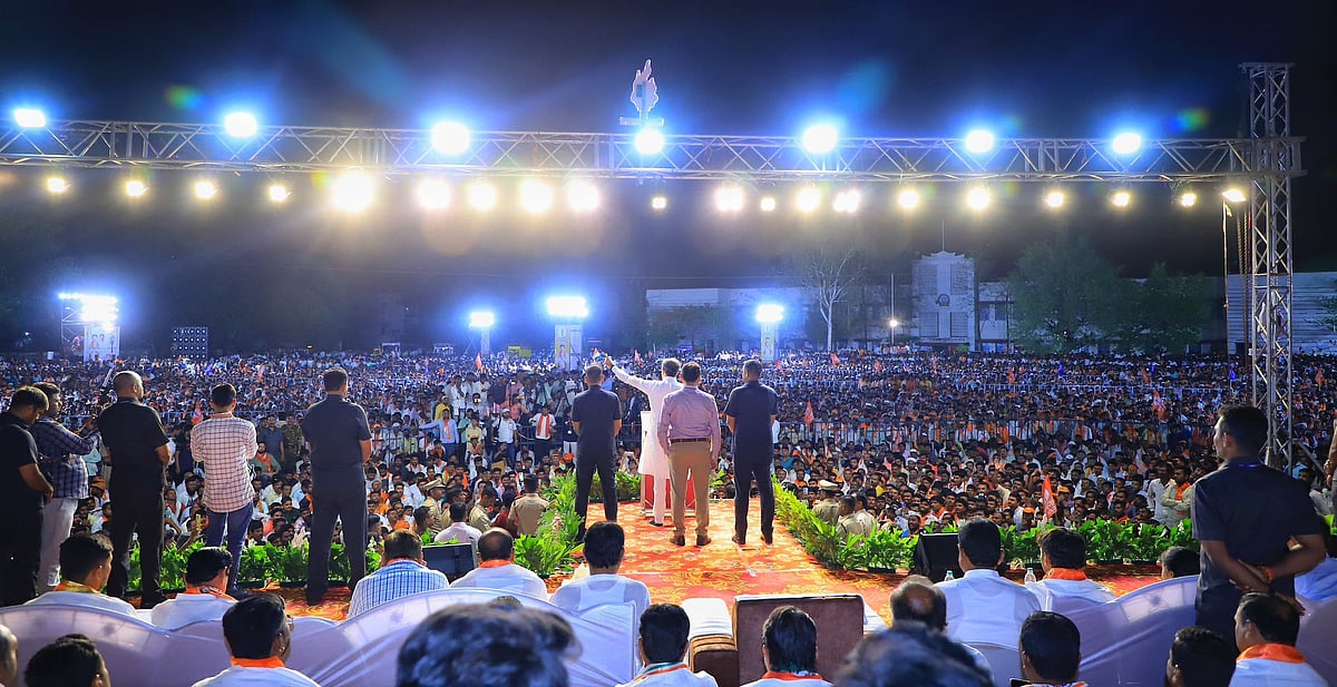 وہ آئین تبدیل کرنے کی کوشش کریں گے تو پورا ملک ان کے خلاف کھڑا ہوگا: ادھو ٹھاکرے
