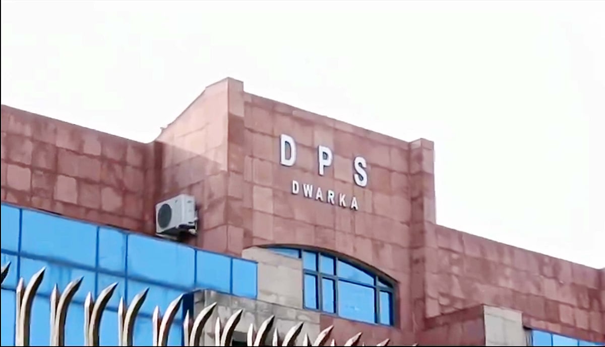 ڈی پی ایس اور ’سنسکرتی‘ سمیت دہلی کے 80 سے زیادہ اسکولوں کو بم سے اڑانے کی دھمکی! بچوں کو گھر بھیج کر تلاشی