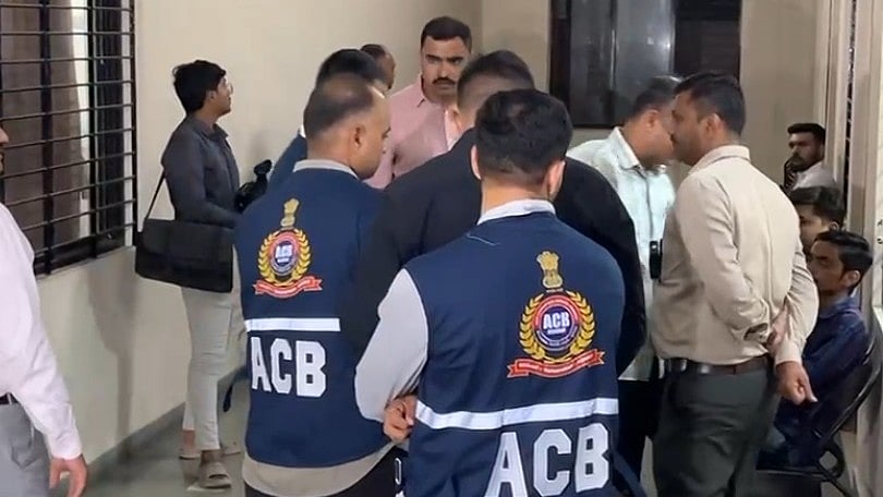 راجکوٹ آتشزدگی معاملے میں بدعنوانی کا انکشاف! منظوری دینے والے افسران کے پاس کروڑوں کی املاک