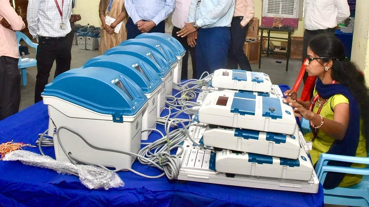 اتر پردیش کی فتح پور سیکری لوک سبھا سیٹ پر وی وی پیٹ پرچیوں کی گنتی کا مطالبہ، بے ضابطگی کا الزام