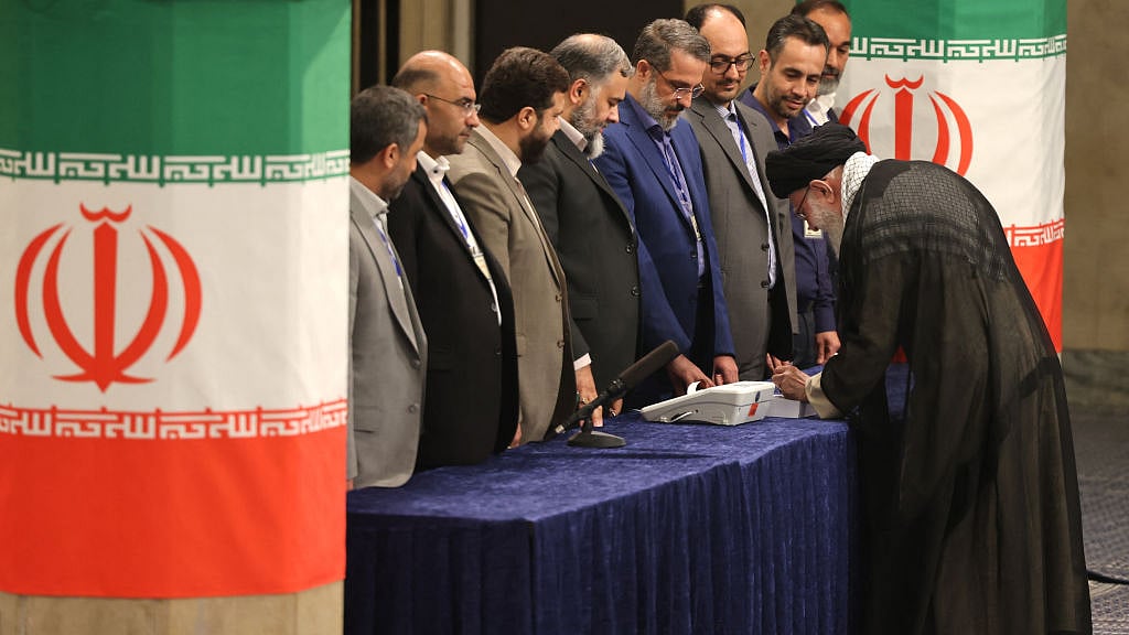 <div class="paragraphs"><p>ایران کے صدارتی انتخابات / Getty Images</p></div>