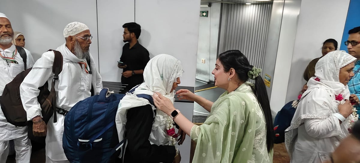 حج 2024: حاجیوں کے پہلے قافلہ کا دہلی میں پُرجوش استقبال، دیکھیں تصویری جھلکیاں