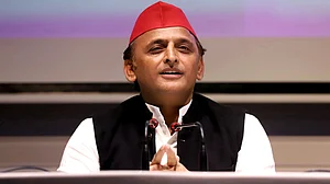 اکھلیش یادو کا بی جے پی پر حملہ- ’کسانوں کو دھوکہ، فصلیں برباد، وعدے ادھورے‘