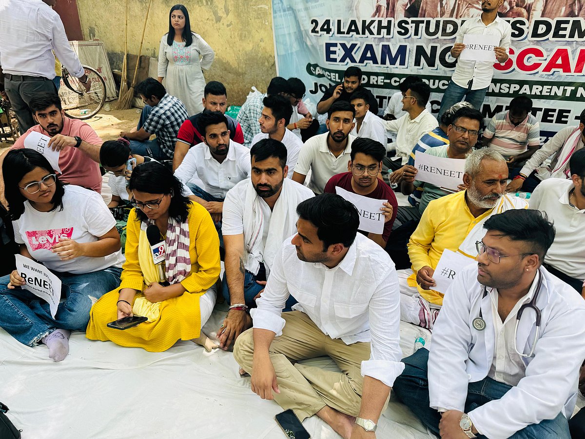 ’ایک تہائی وزیر اعظم کی حکومت نیٹ گھوٹالہ سے بچنے کی کوشش کر رہی‘، طلبا کے مستقبل کو لے کر کانگریس فکرمند