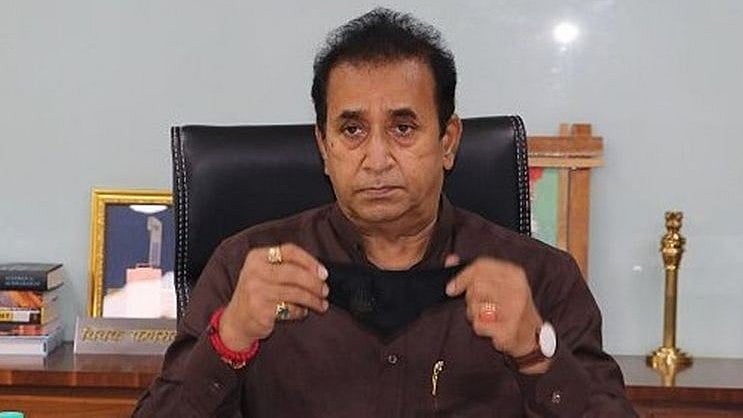 انیل دیشمکھ کا فڑنویس کو چیلنج، کہا- ’پوار و ادھو کے خلاف میرے بیانوں کا ویڈیو عام کریں‘