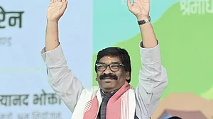 جھارکھنڈ کے سابق وزیر اعلیٰ ہیمنت سورین کو بڑی راحت، ہائی کورٹ نے منظور کی ضمانت