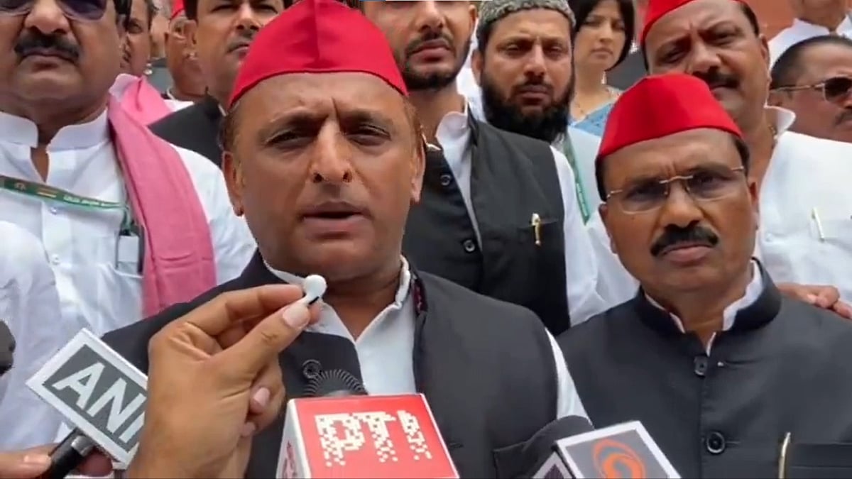 ’عید کے موقع پر اتنی بیریکیڈنگ کیوں؟‘ اکھلیش یادو نے بی جے پی حکومت پر تہواروں میں رخنہ اندازی کا الزام کیا عائد