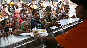 گرما گرم کھانا کسے پسند نہیں!... ریتیکا کھیرا