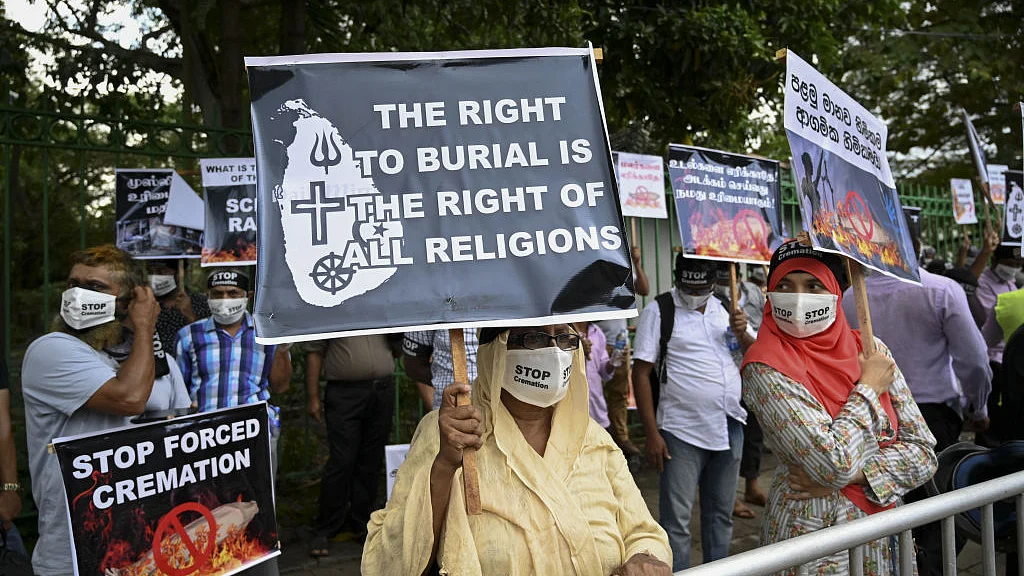 <div class="paragraphs"><p>سری لنکا میں مظاہرے کی فائل تصویر / Getty Images</p></div>