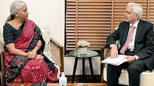 اقتصادی لچک کو بڑھانے کے لیے اختراعی پالیسیوں کی ضرورت: پروفیسر پانڈے