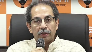 صدر جمہوریہ منتخب کرنے کے لیے انتخاب ہو سکتا ہے تو الیکشن کمشنر کا کیوں نہیں: ادھو ٹھاکرے