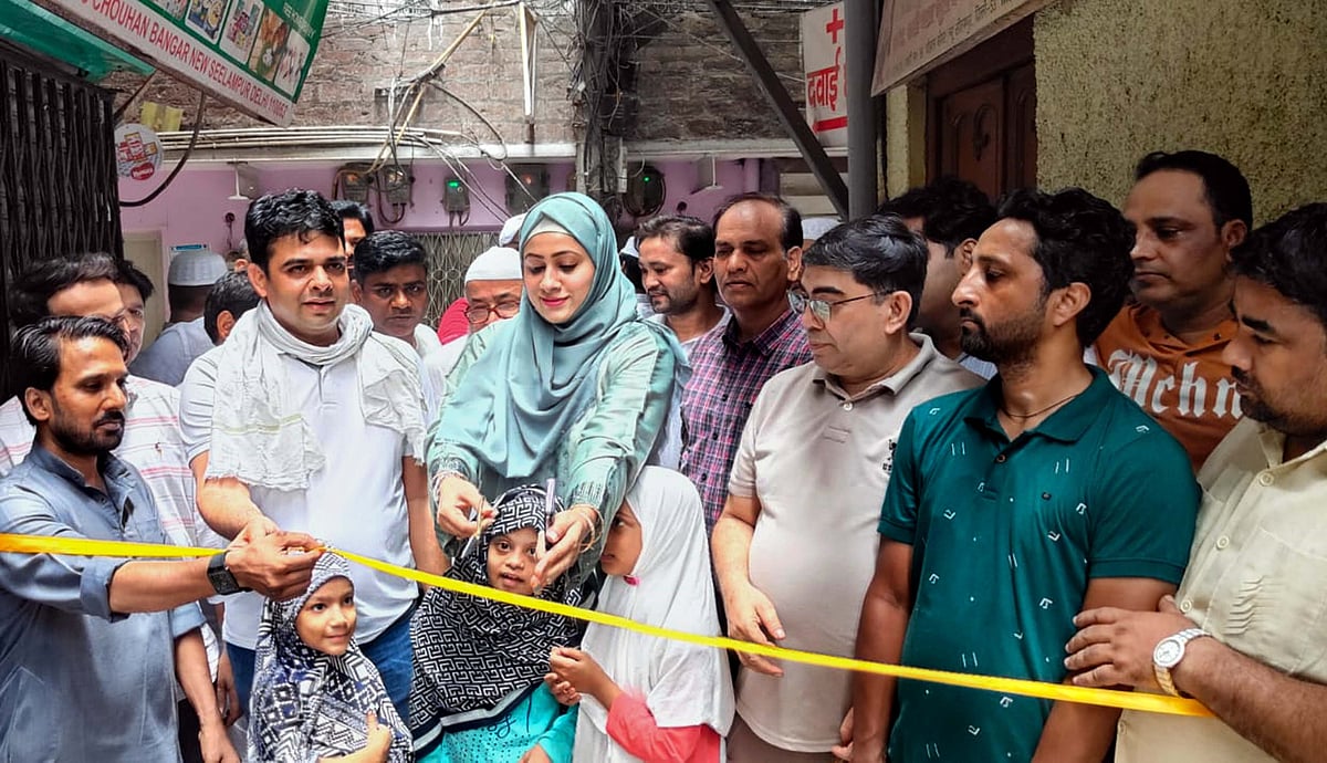 سیلم پور اسمبلی کے چوہان بانگر وارڈ میں کانگریس کونسلر کی اس منصوبہ بندی کی ہو رہی چو طرفہ ستائش