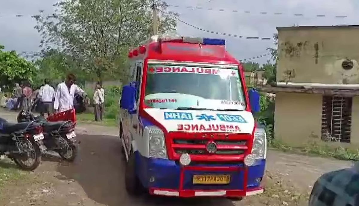 دہلی-ممبئی ایکسپریس وے پر ٹرک نے کار کو ایک کلومیٹر تک گھسیٹا، ایک ہی خاندان کے 4 افراد ہلاک