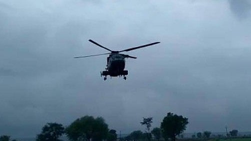 ہیلی کاپٹر 'دھرو' ایک بار پھر حادثہ کا شکار، بحیرہ عرب میں ایمرجنسی لینڈنگ