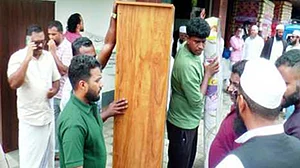 جمعیۃ علماء ہند کا وائناڈ دورہ: قدرتی آفت کے متاثرین کو دیا سہارا، غیر مسلم خاندانوں کو بھی امداد