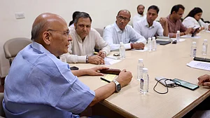 کانگریس کے شعبہ قانون کا پہلا اجلاس منعقد، فرضی خبروں پر لگام لگانے اور فوری ردعمل ٹیمیں بنانے کا فیصلہ