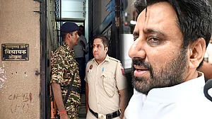 عدالت نے رکن اسمبلی امانت اللہ خان کو ای ڈی کی 4 روزہ ریمانڈ میں بھیجا، 6 ستمبر کو ہوگی پیشی