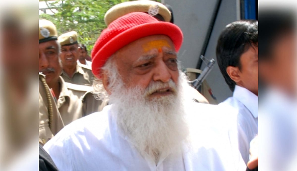 گجرات ہائی کورٹ سے آسارام کو راحت، طبی بنیاد پر چھ ماہ کی عبوری ضمانت منظور