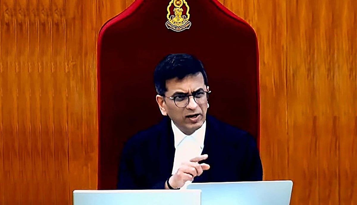 سی جے آئی چندرچوڑ نے دیا وداعی تحفہ، سپریم کورٹ میں سب کچھ ہوا آن لائن، 'وار روم' سے ہوگی نگرانی