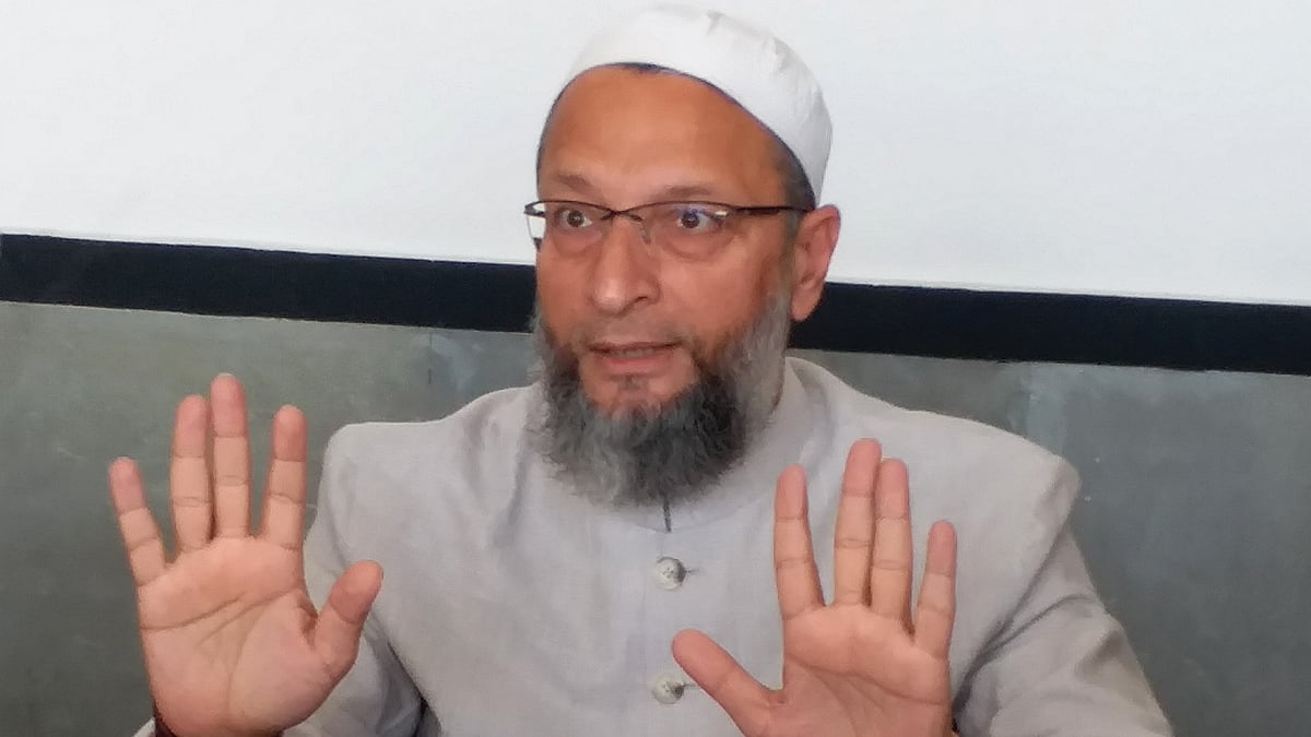 بابا صدیقی کے قتل پر اسد الدین اویسی برہم، لا اینڈ آرڈر پر اٹھایا سوال