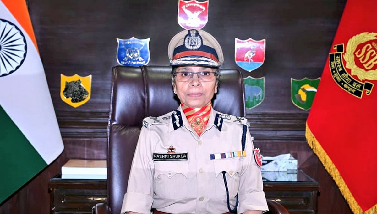 کانگریس کی شکایت پر مہاراشٹر کی ڈی جی پی کا تبادلہ، تقرری کے لیے الیکشن کمیشن نے مانگے تین نام 