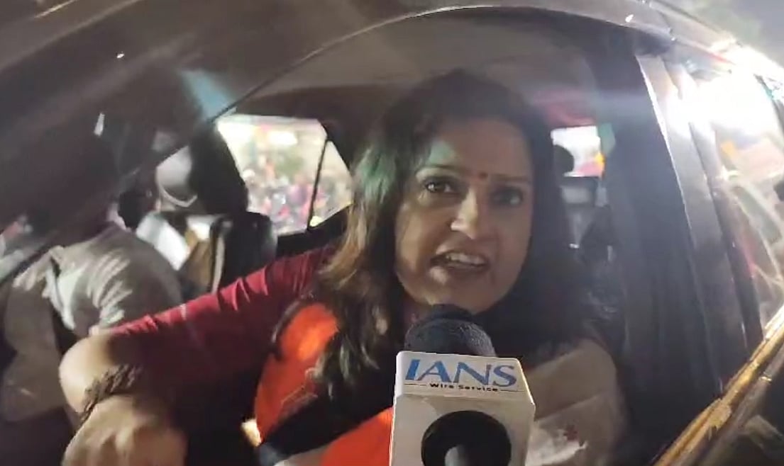 ’الیکشن کمیشن کو بند کر دینا چاہیے، مہاراشٹر میں انتخاب کی چوری ہو رہی‘، پرینکا چترویدی کا سنگین الزام