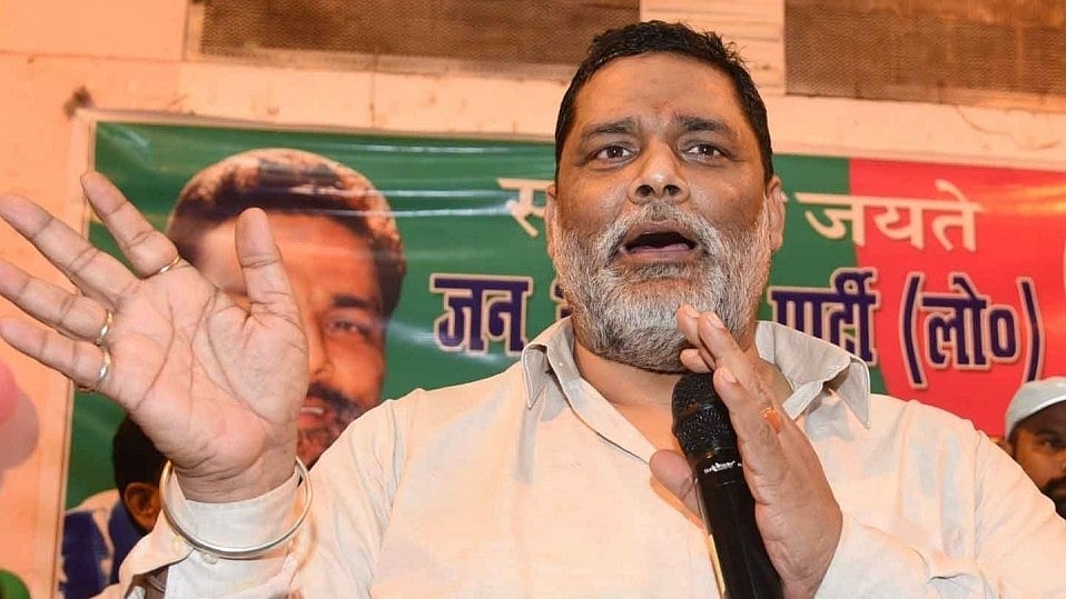 پپو یادو کو 2 کروڑ کی بلٹ پروف لینڈ کروزر کا تحفہ، بم اور راکٹ لانچر بھی بے اثر