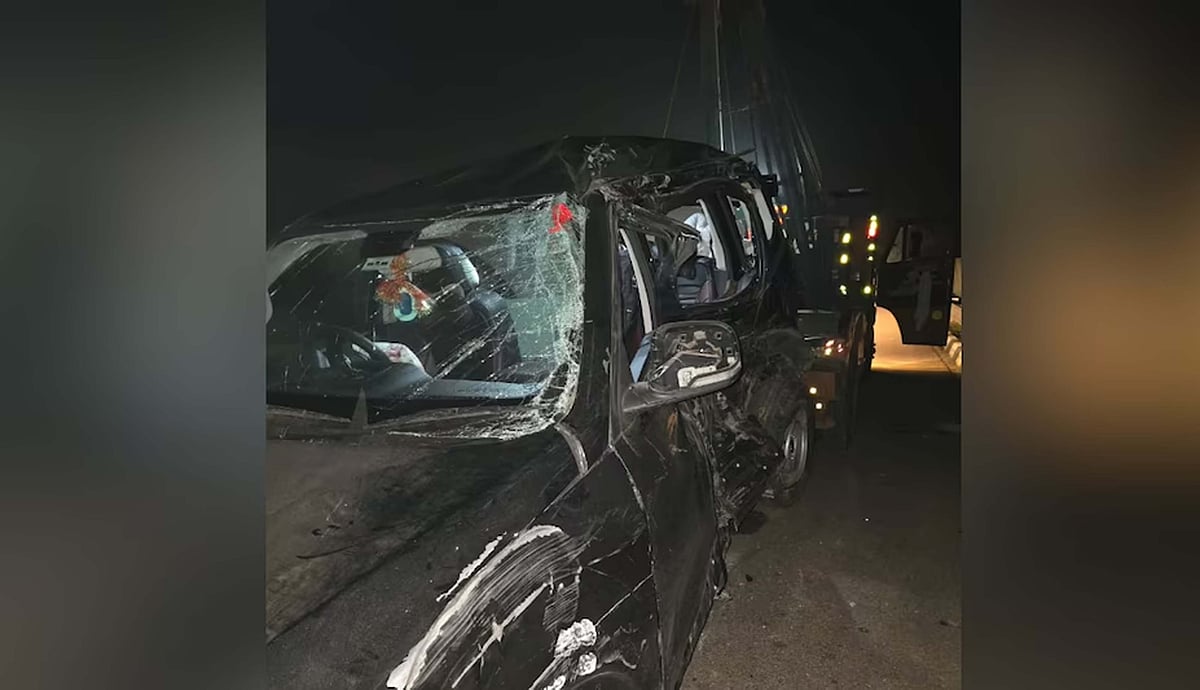 آگرہ-لکھنؤ ایکسپریس وے پر اندوہناک سڑک حادثہ، سیفئی میڈیکل یونیورسٹی کے 5 ڈاکٹر ہلاک